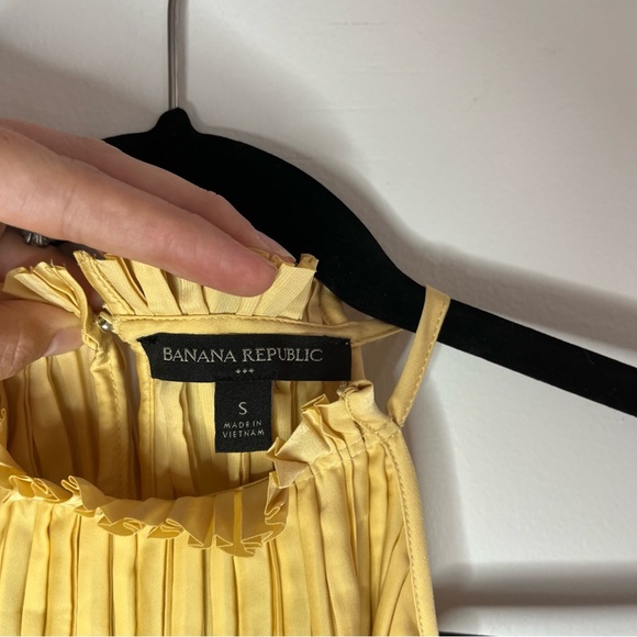 Banana Republic NWT Yellow Pleated Mini Dress Halter Neck - Picture 7 of 11